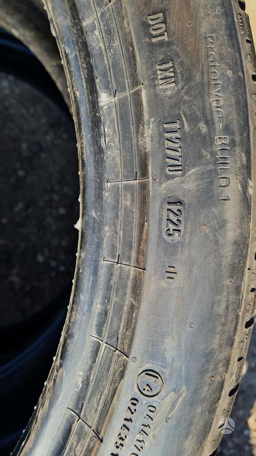 Pirelli P Zero E, summer 315/35 R22