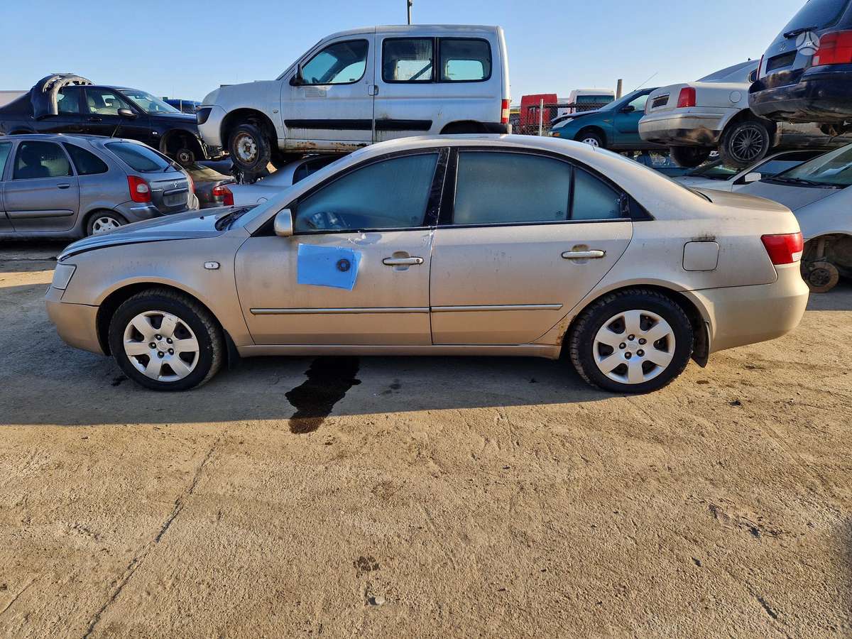 Hyundai Sonata Dalimis