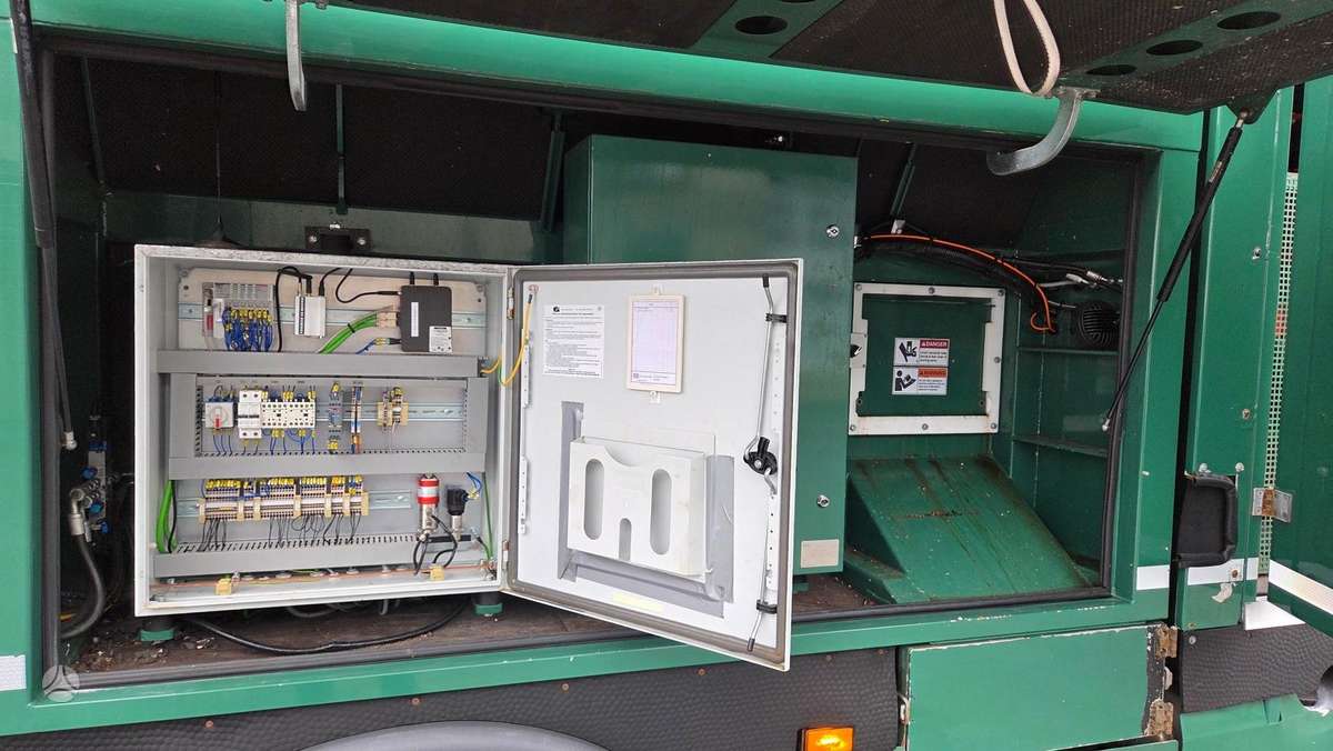 Scania P450 8X4*4, kita
