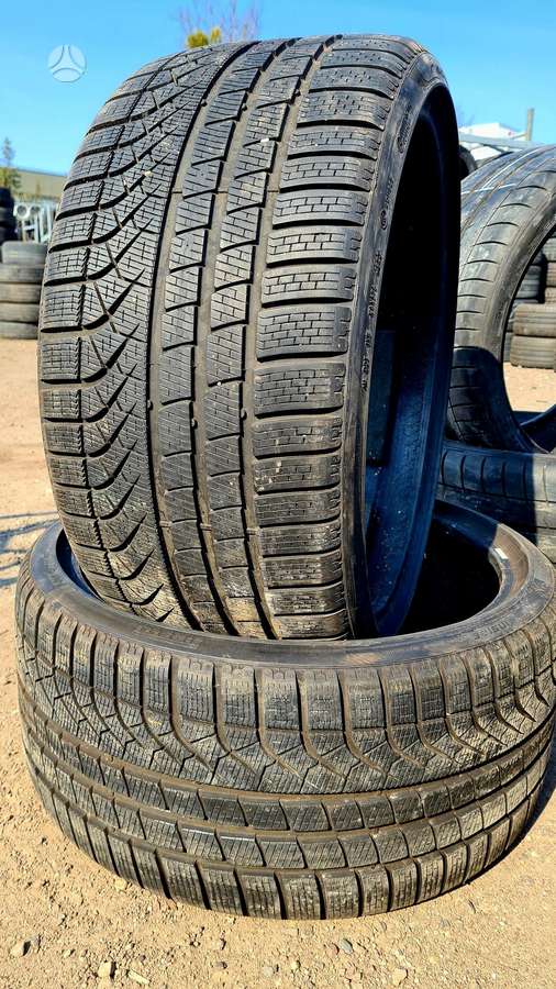 Pirelli P Zero Winter, žieminės 285/30 R22