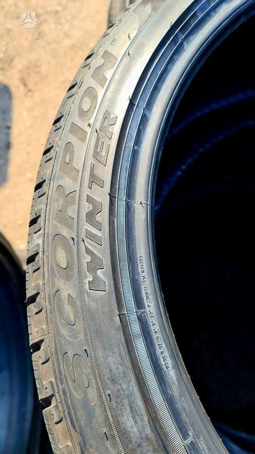 Pirelli, winter 295/35 R21
