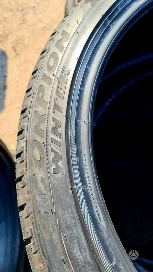 Pirelli, žieminės 295/35 R21
