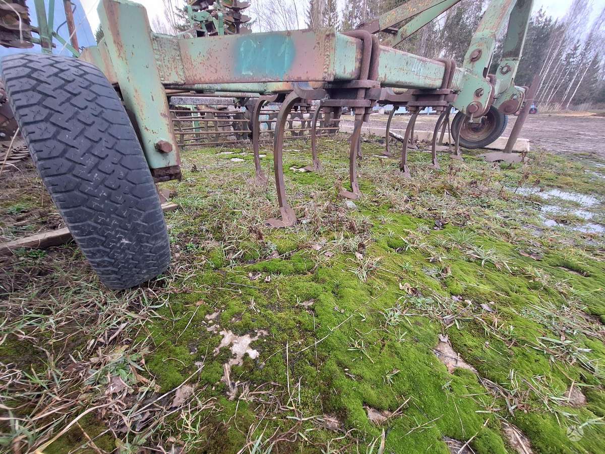 Laumetris SL-4, scrapers, scrubbers