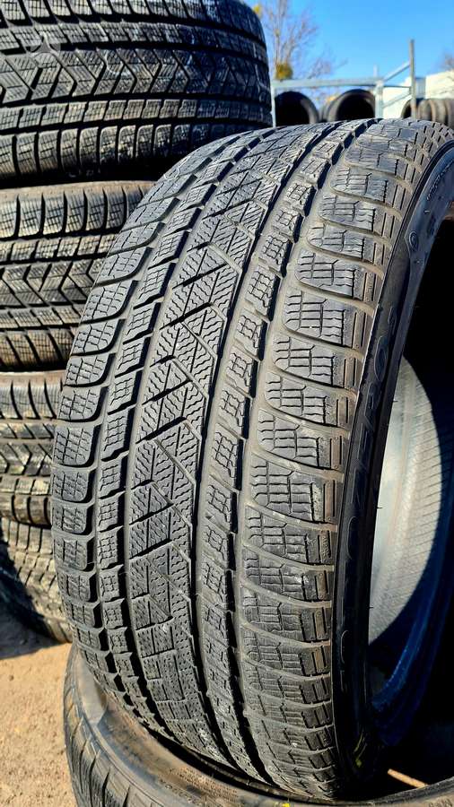 Pirelli, žieminės 265/40 R21