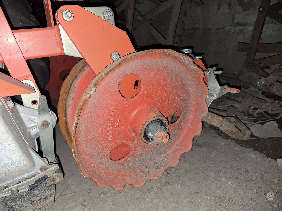 Kuhn Planter 2, seeders, planters