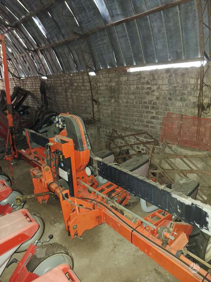 Kuhn Planter 2, seeders, planters