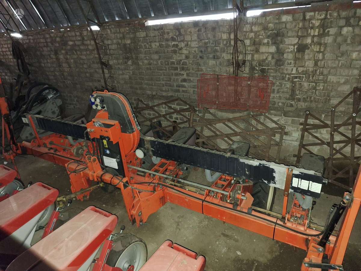 Kuhn Planter 2, seeders, planters