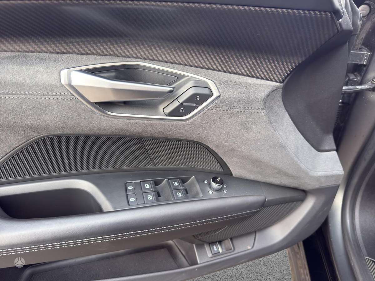 Audi e-tron GT, 93 кВт·ч, Хэтчбек
