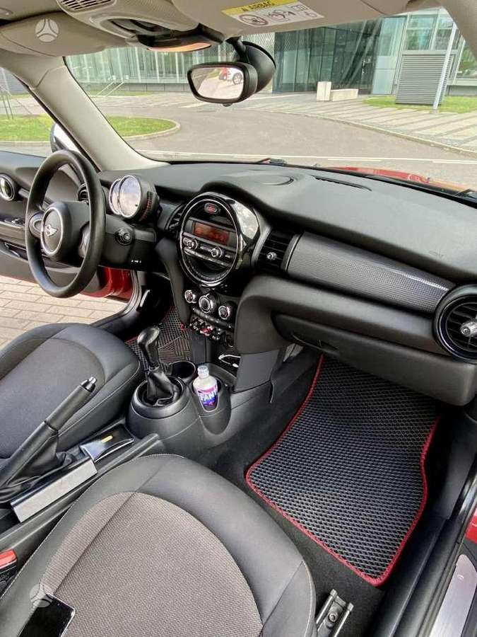 Mini Cooper, 1.5 l., hatchback