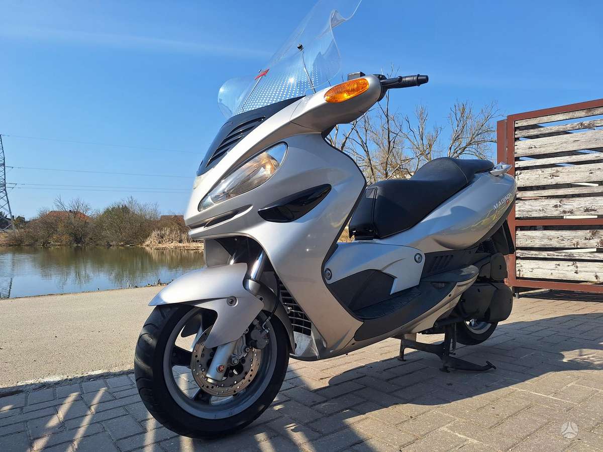 Malaguti Madison 150cc, scooters / mopeds