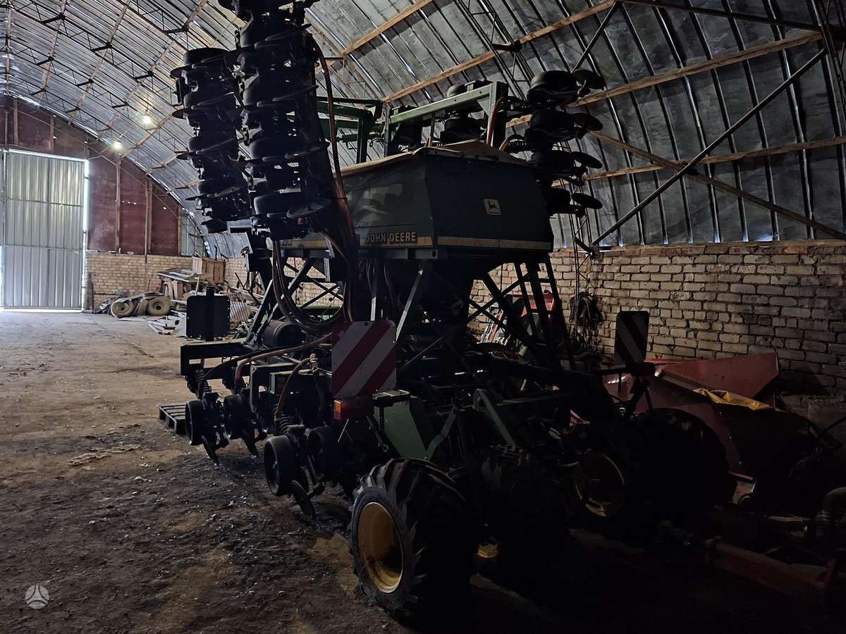 John Deere 750 A, сеялки, сажалки