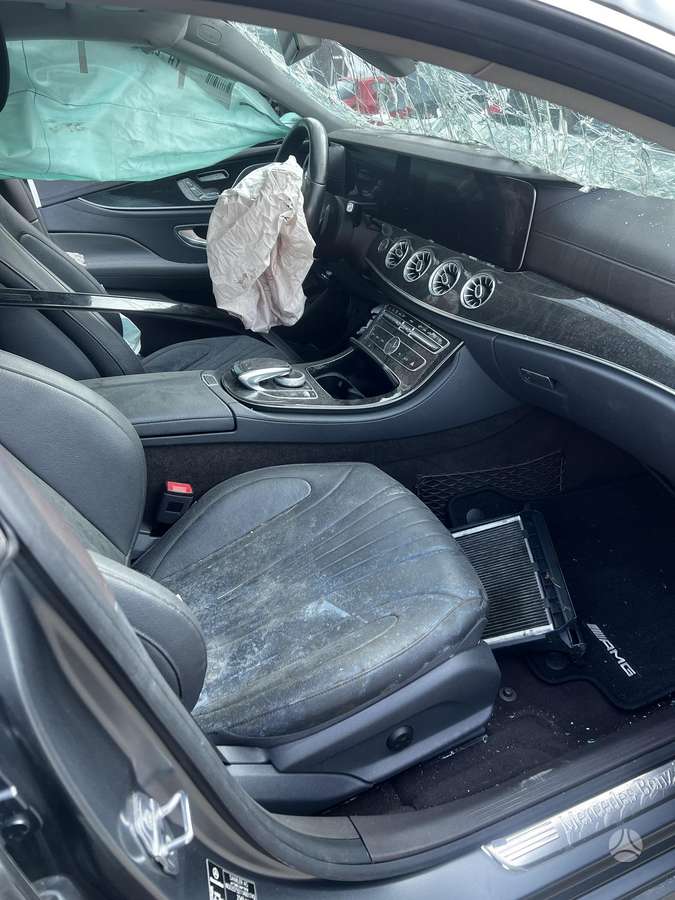 Mercedes-Benz CLS350