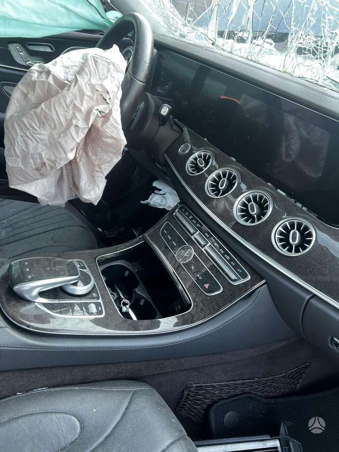 Mercedes-Benz CLS350