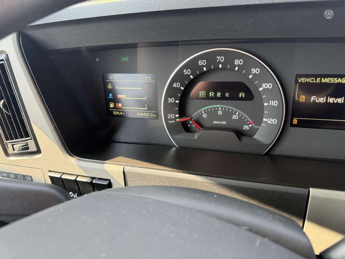 Volvo FM 370, автовозы