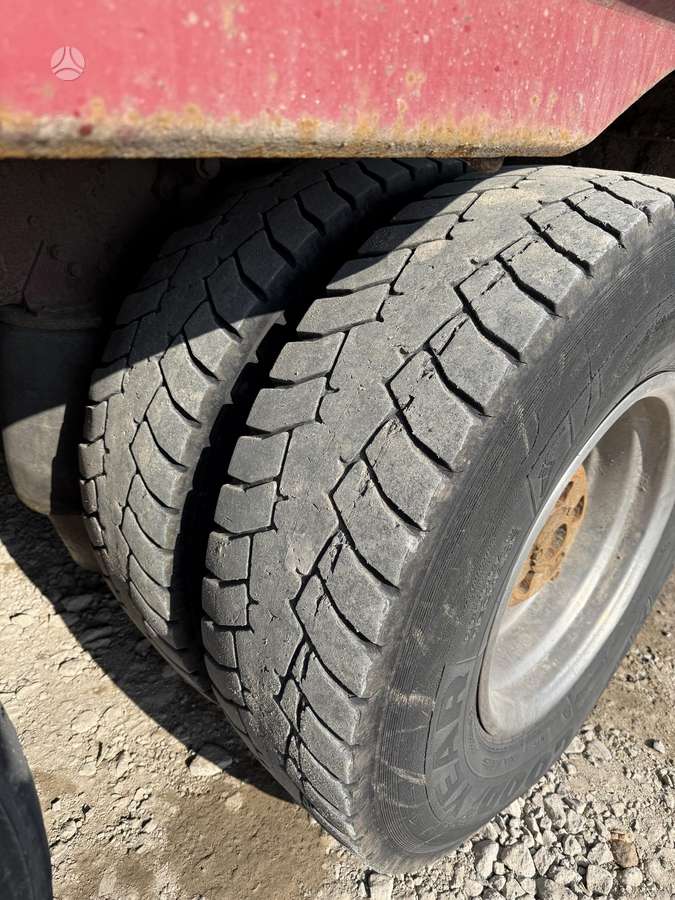 Scania R124, su kranu