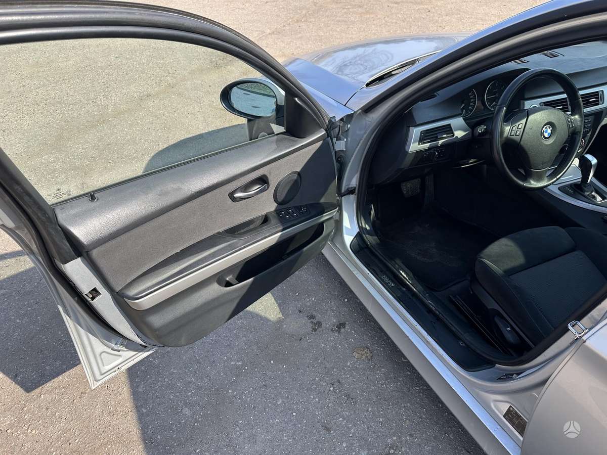 BMW 320, 2.0 l., wagon