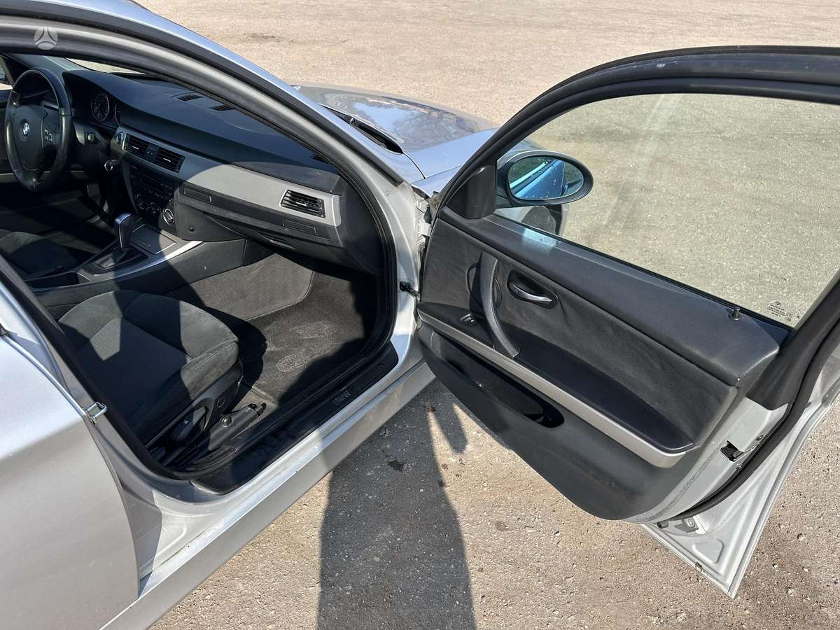 BMW 320, 2.0 l., wagon