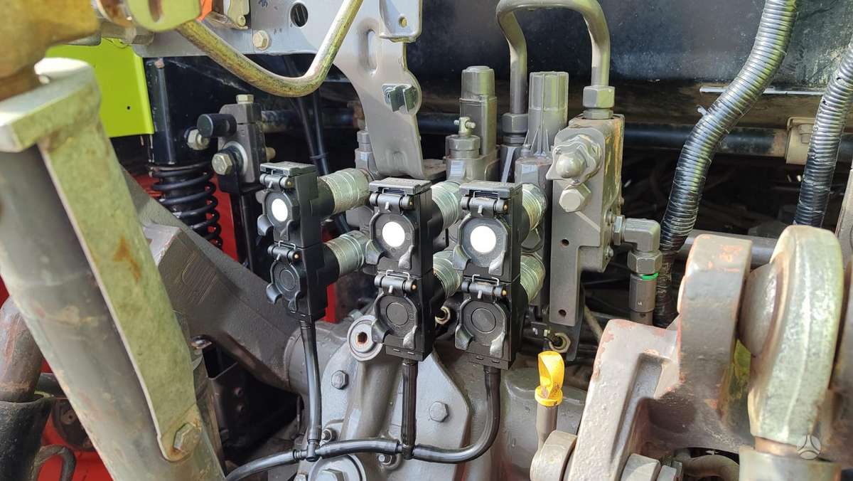 Claas Arion 610 C, тракторы
