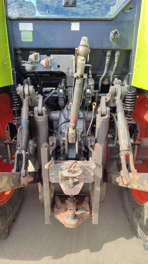 Claas Arion 610 C, tractors