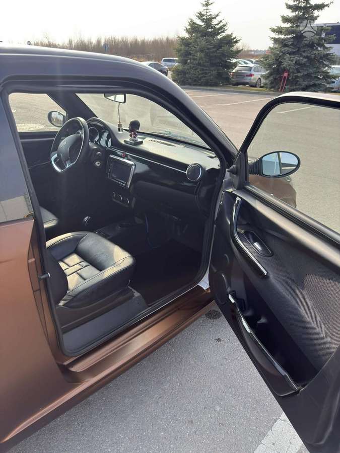 Ligier JS50, 0.5 l., hatchback