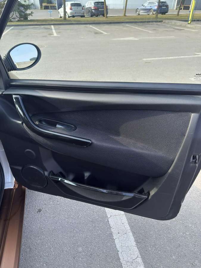 Ligier JS50, 0.5 l., hatchback