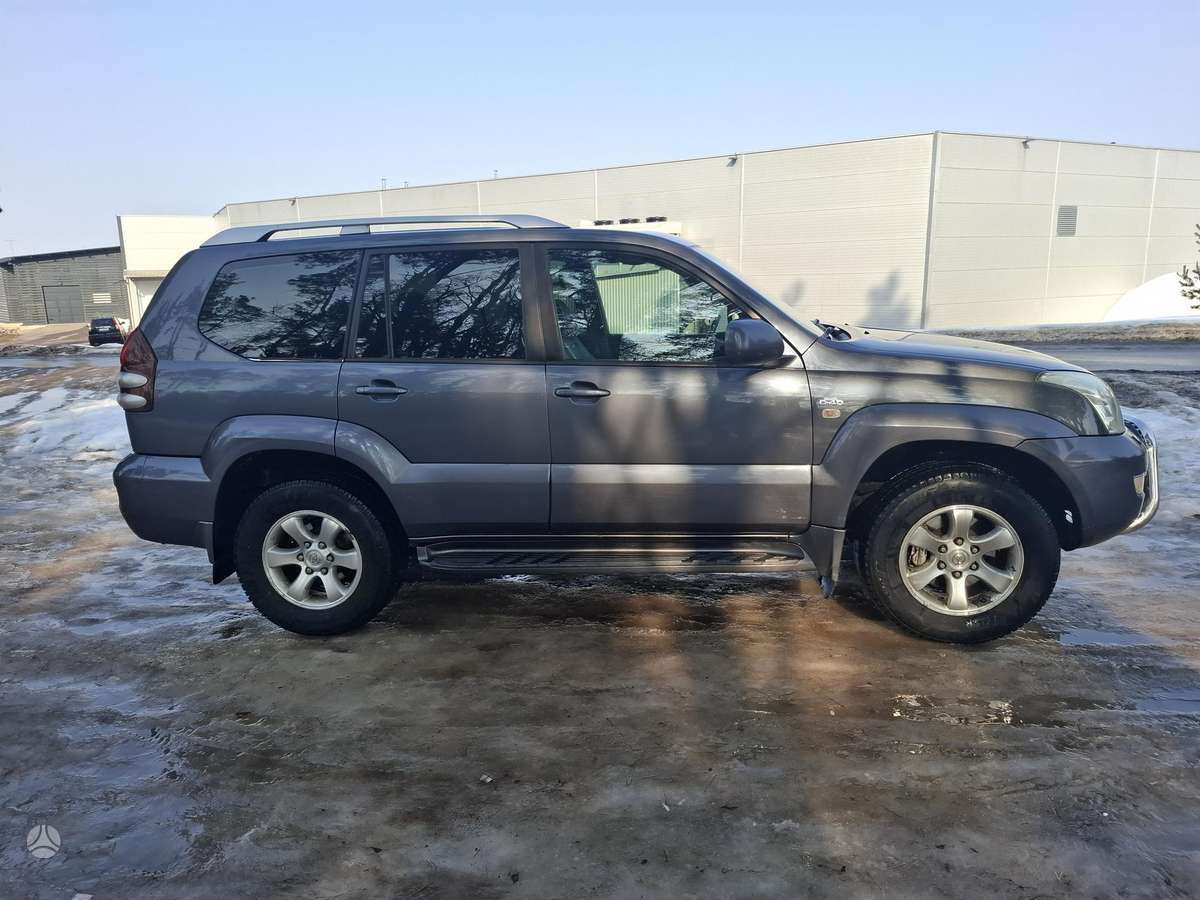 Toyota Land Cruiser - 5