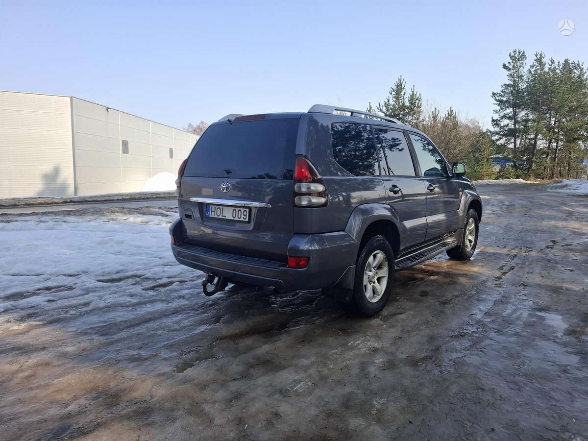 Toyota Land Cruiser - 6