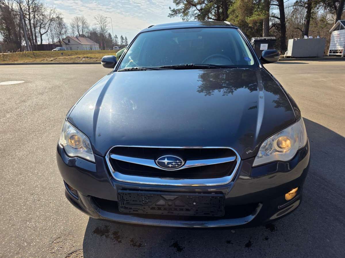 Subaru Legacy - 8