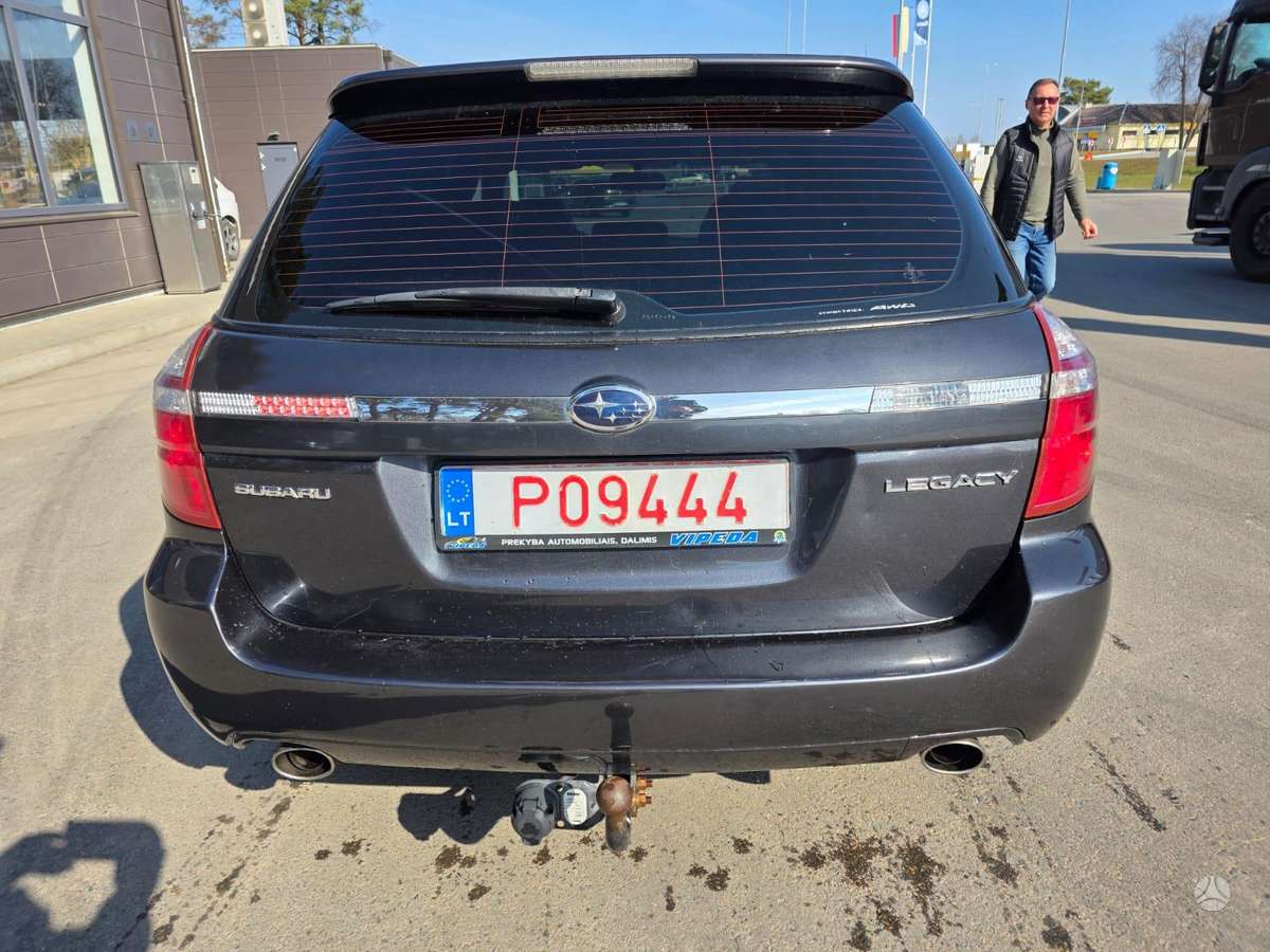 Subaru Legacy - 4