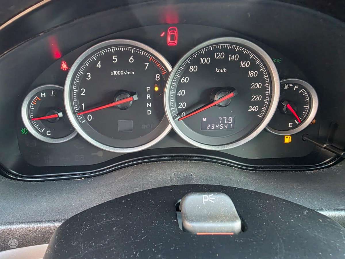 Subaru Legacy - 10