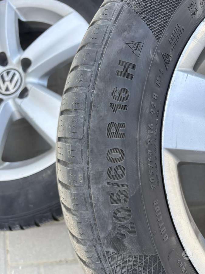 Volkswagen, light alloy, R16