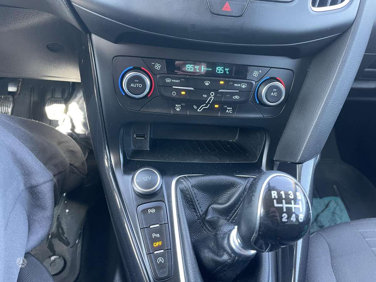 Ford Focus, 1.0 l., hatchback