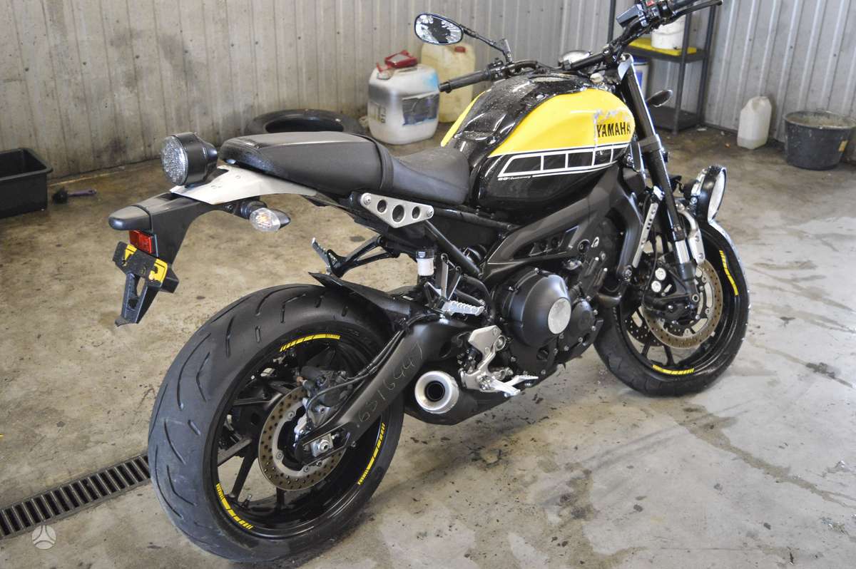 Yamaha XSR, street / классические