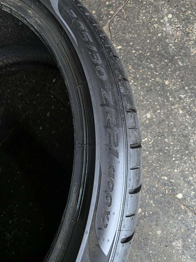 Pirelli, summer 305/35 R21