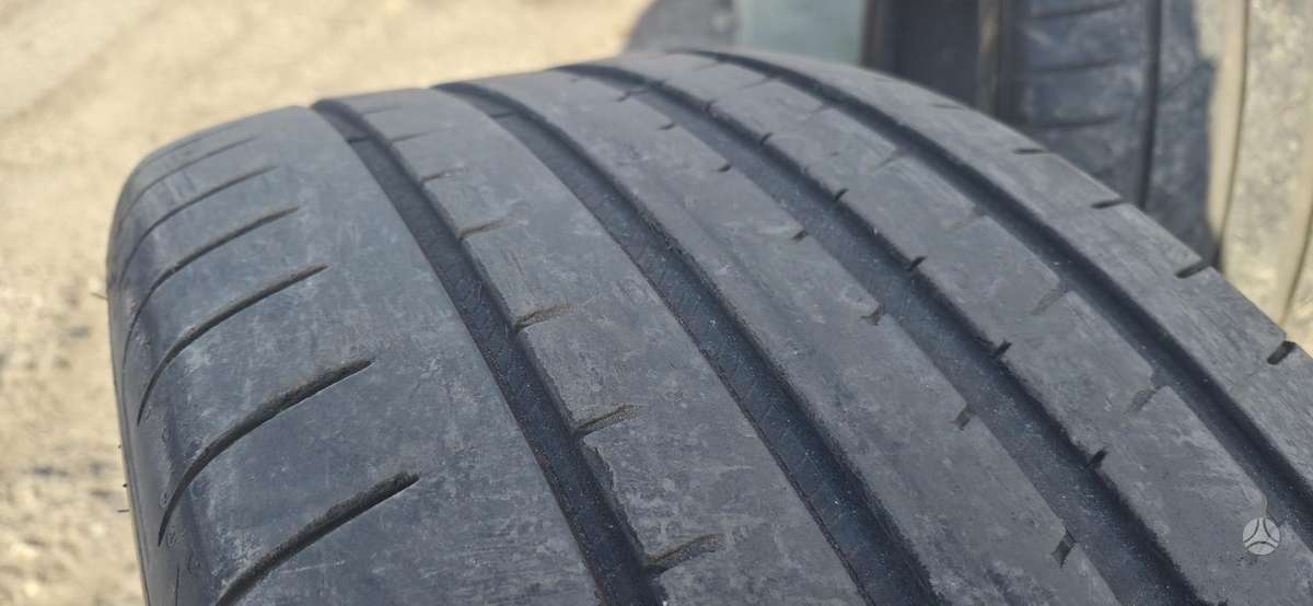 Goodyear, летние 275/40 R22