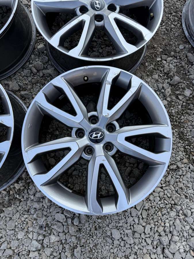 Hyundai, lengvojo lydinio, R18