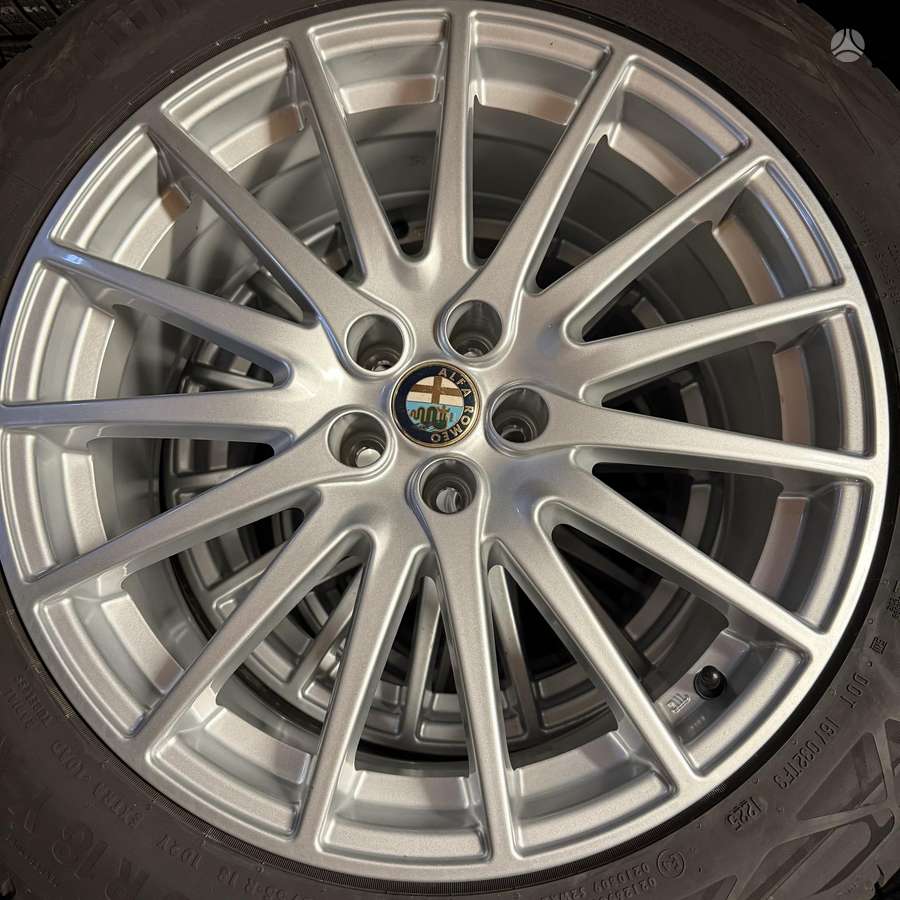 Alfa Romeo, lengvojo lydinio, R18