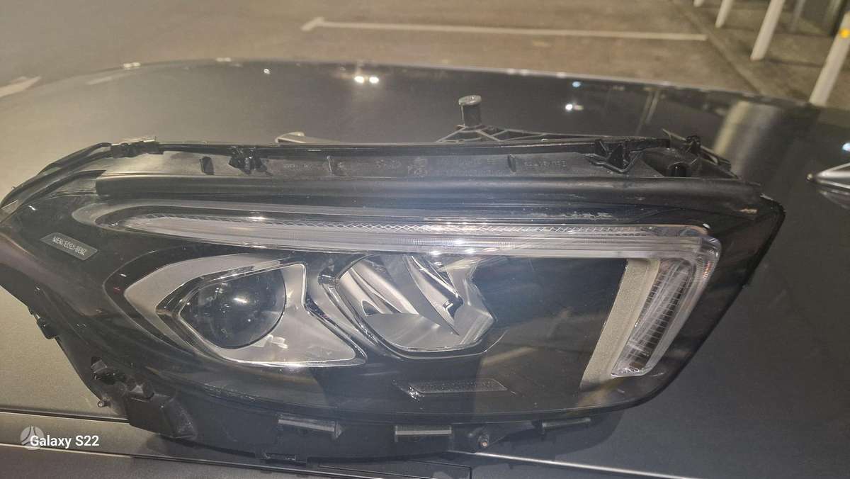 Mercedes-Benz A200 lights