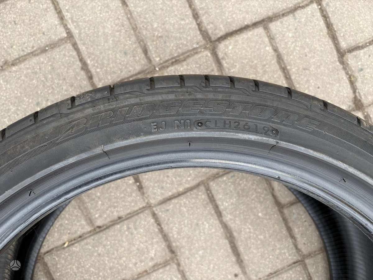 Bridgestone, летние 235/40 R19