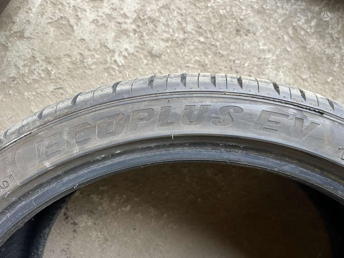 Fortuna Ecoplus Ev, summer 245/35 R20
