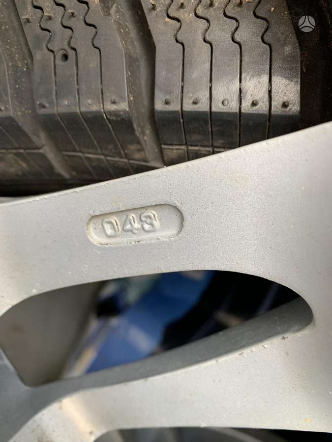 Audi A6, lengvojo lydinio, R17