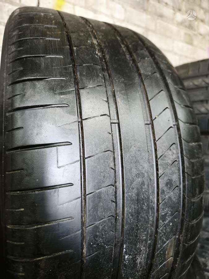 Pirelli PZERO, summer 315/35 R22