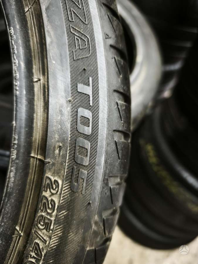 Bridgestone Turanza T005, летние 225/40 R18