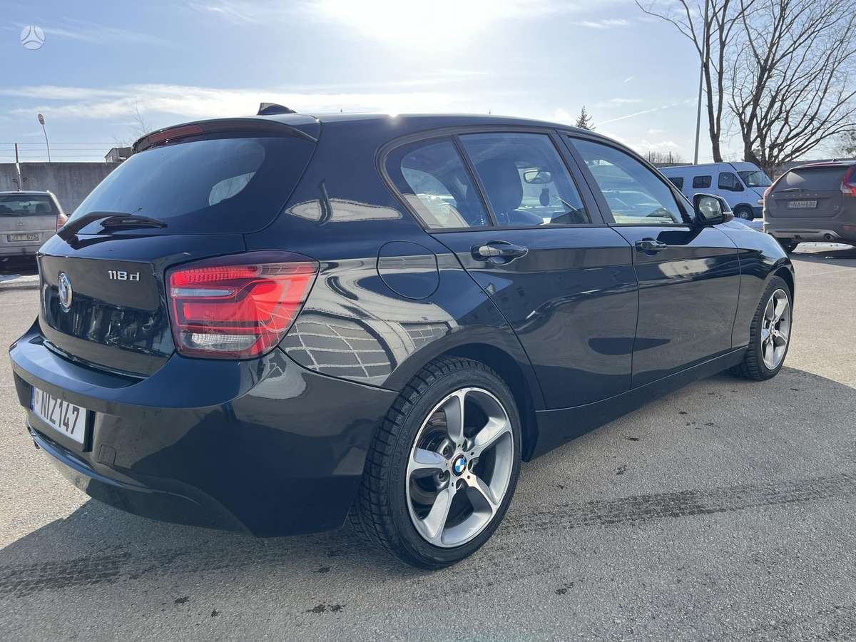 BMW 118, 2.0 l., Хэтчбек