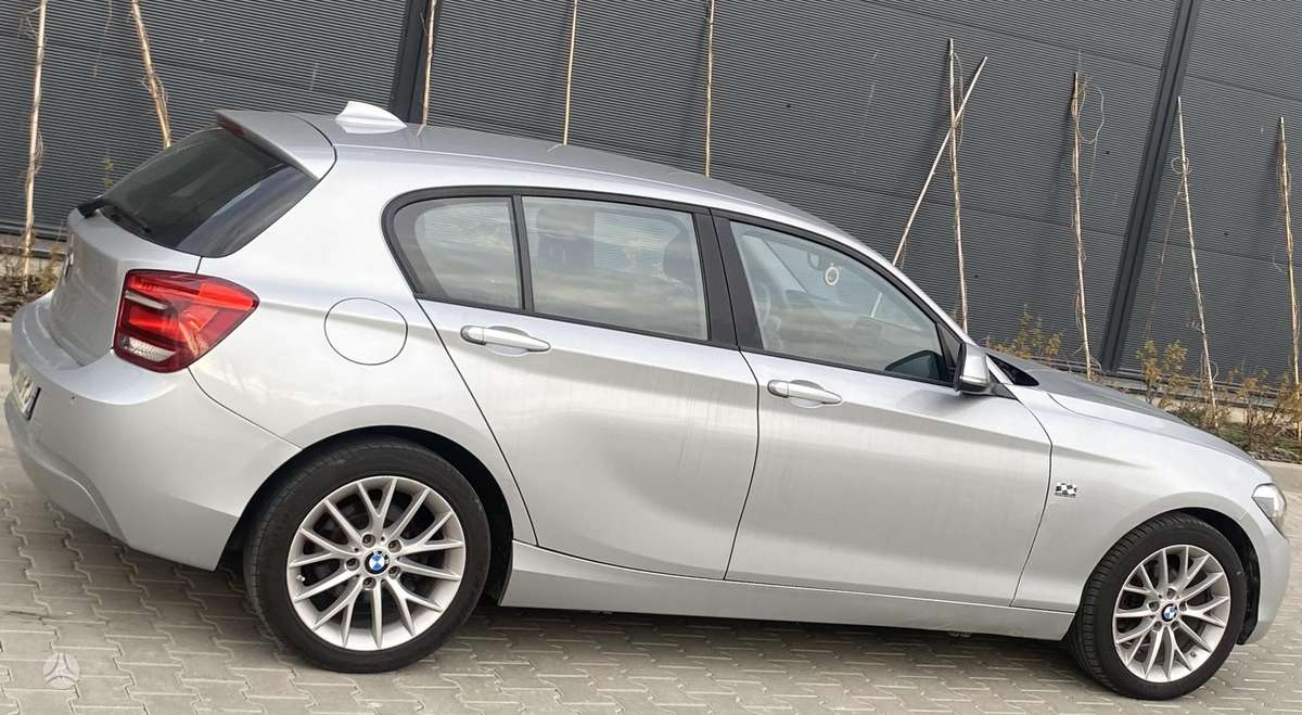 BMW 118, 2.0 l., Хэтчбек