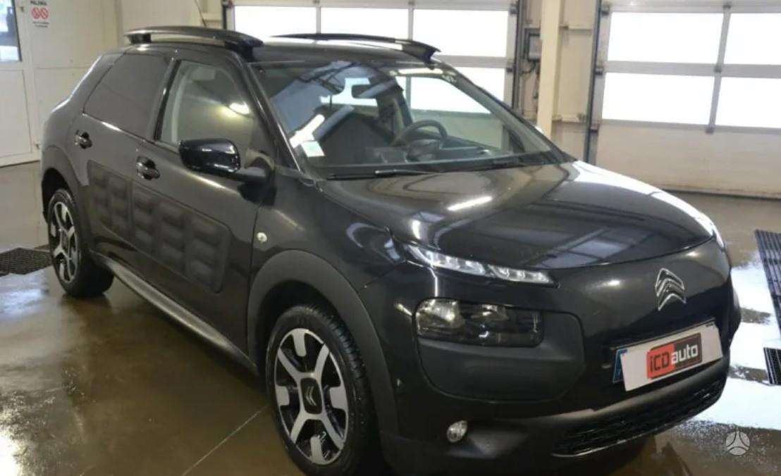 Citroen C4 Cactus body parts