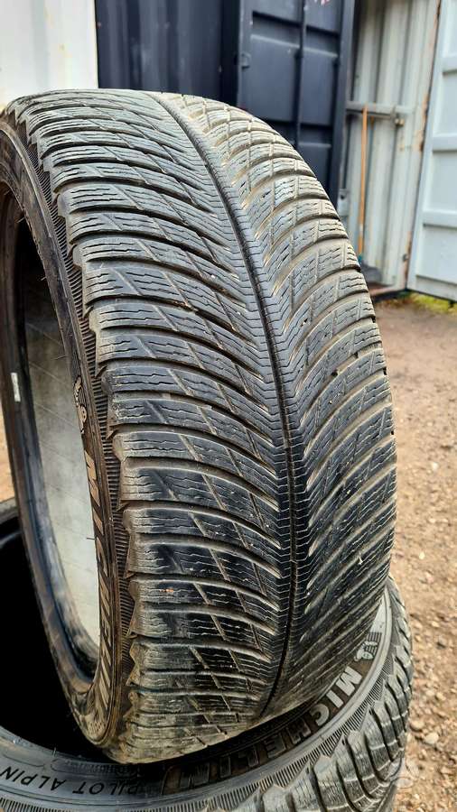 Michelin Pilot Alpin5, winter 225/45 R18