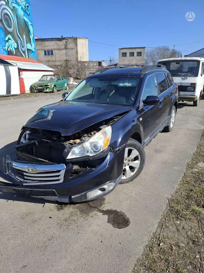 Subaru Outback по частям