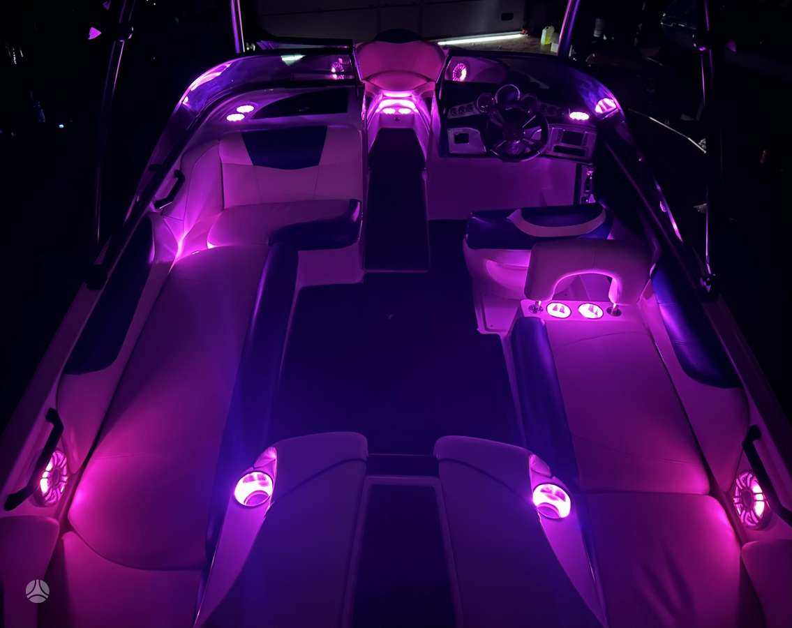 MasterCraft X14V, yachts / cruisers