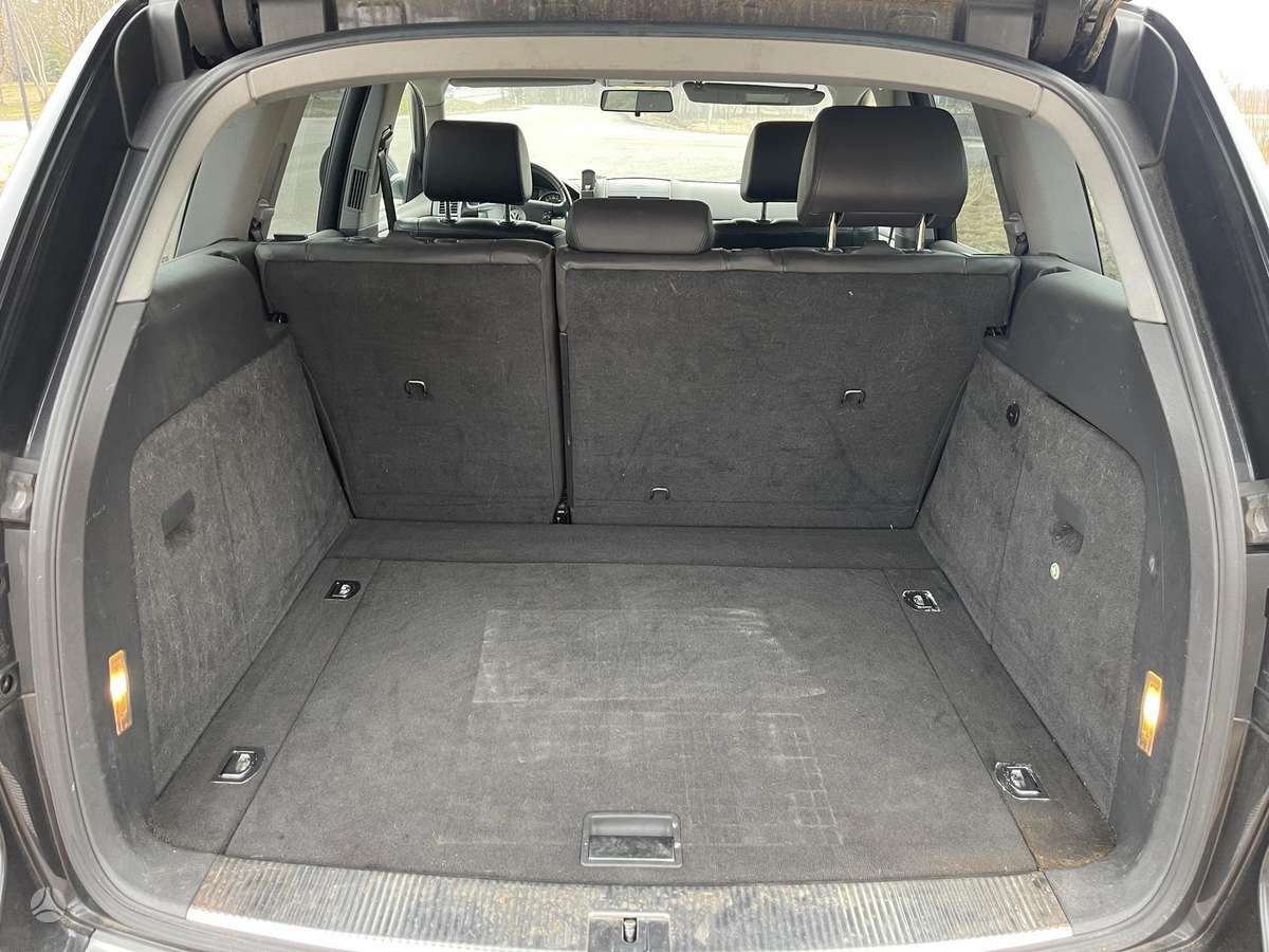 Volkswagen Touareg - 5
